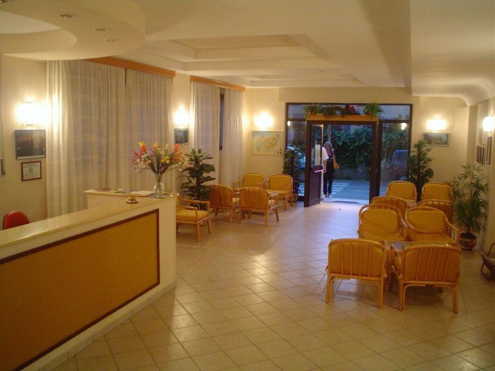 Hotel Virgilio Tropea Extérieur photo